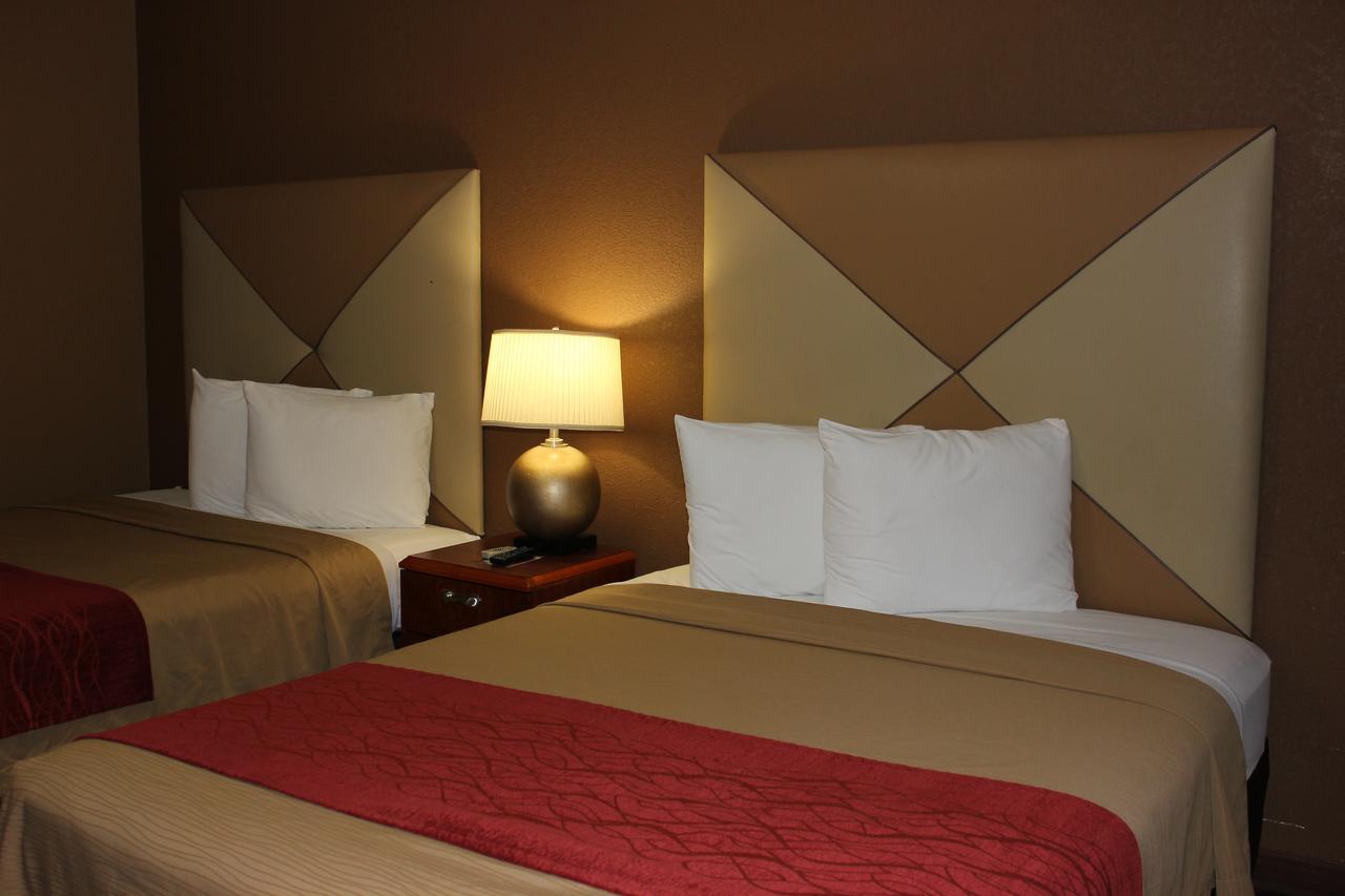 Econo Lodge Oskaloosa Экстерьер фото