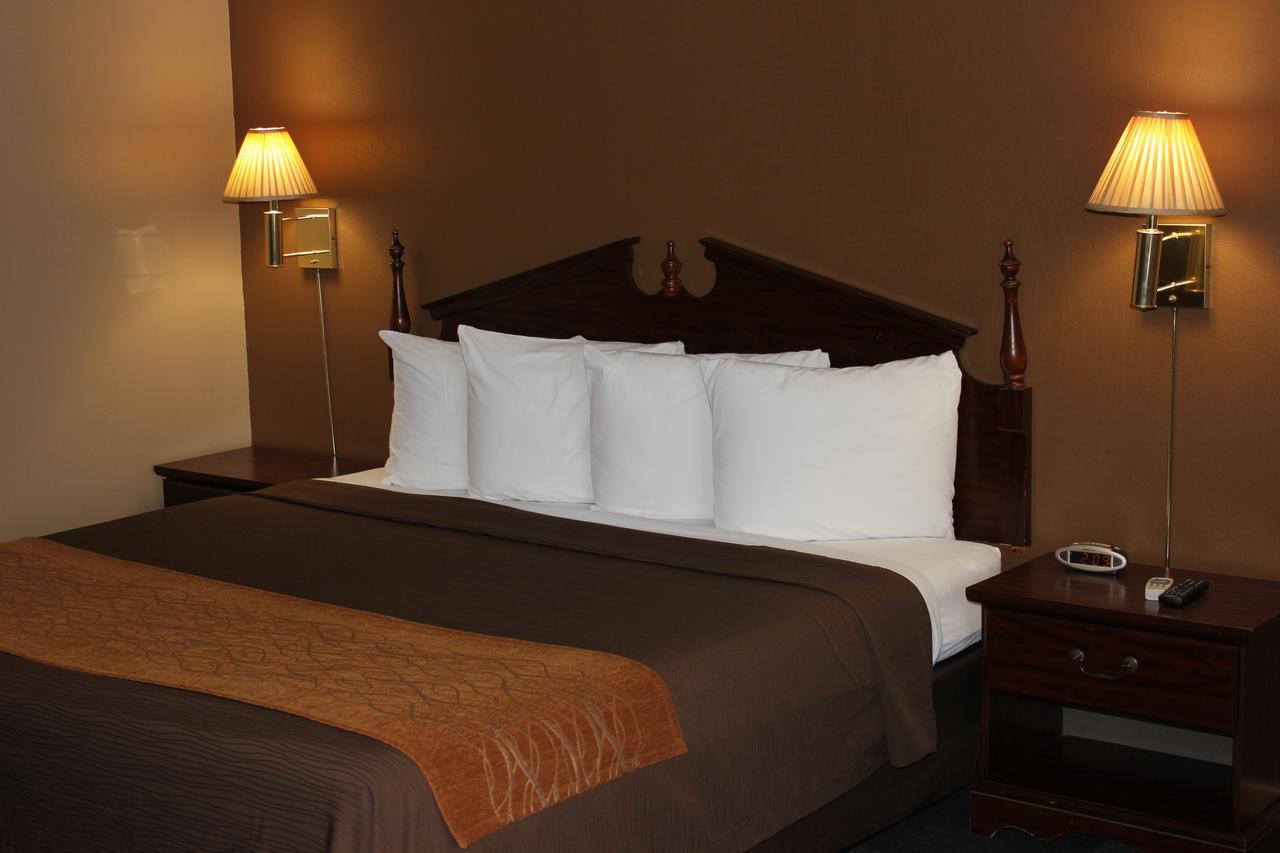 Econo Lodge Oskaloosa Экстерьер фото