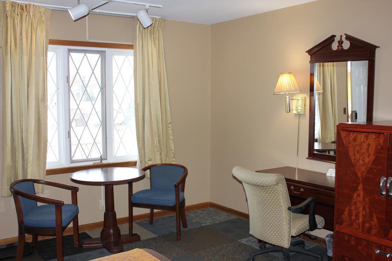 Econo Lodge Oskaloosa Экстерьер фото